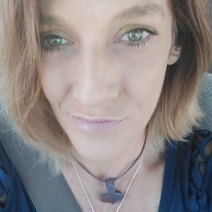 Meet your Posher, Salora